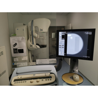 Digital Mammography - GE - Senograph Essential