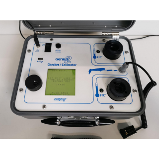 Thermometer calibration and test system &ndash; Tyco Healthcare / Kendall &ndash; Genius 2 &ndash; Kalibrier- und Pr&uuml;fsystem f&uuml;r Infrarot-Thermometer